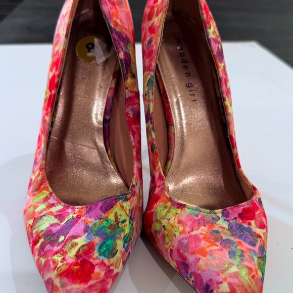 Madden Girl Floral Print Pointed-Toe Pumps – Bold & Playful - Picture 1 of 1
